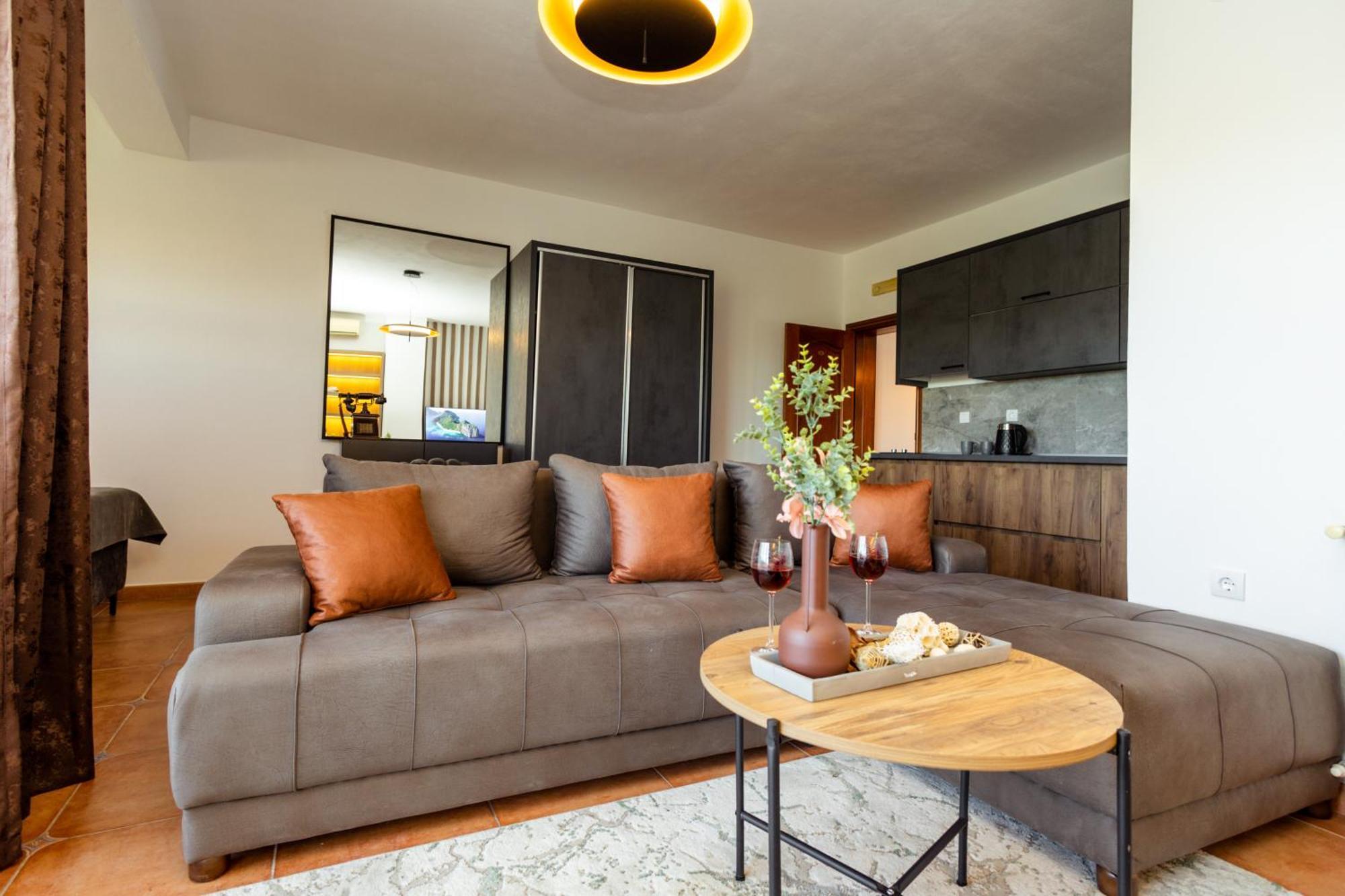 Apartments Gucci Ulcinj Zimmer foto