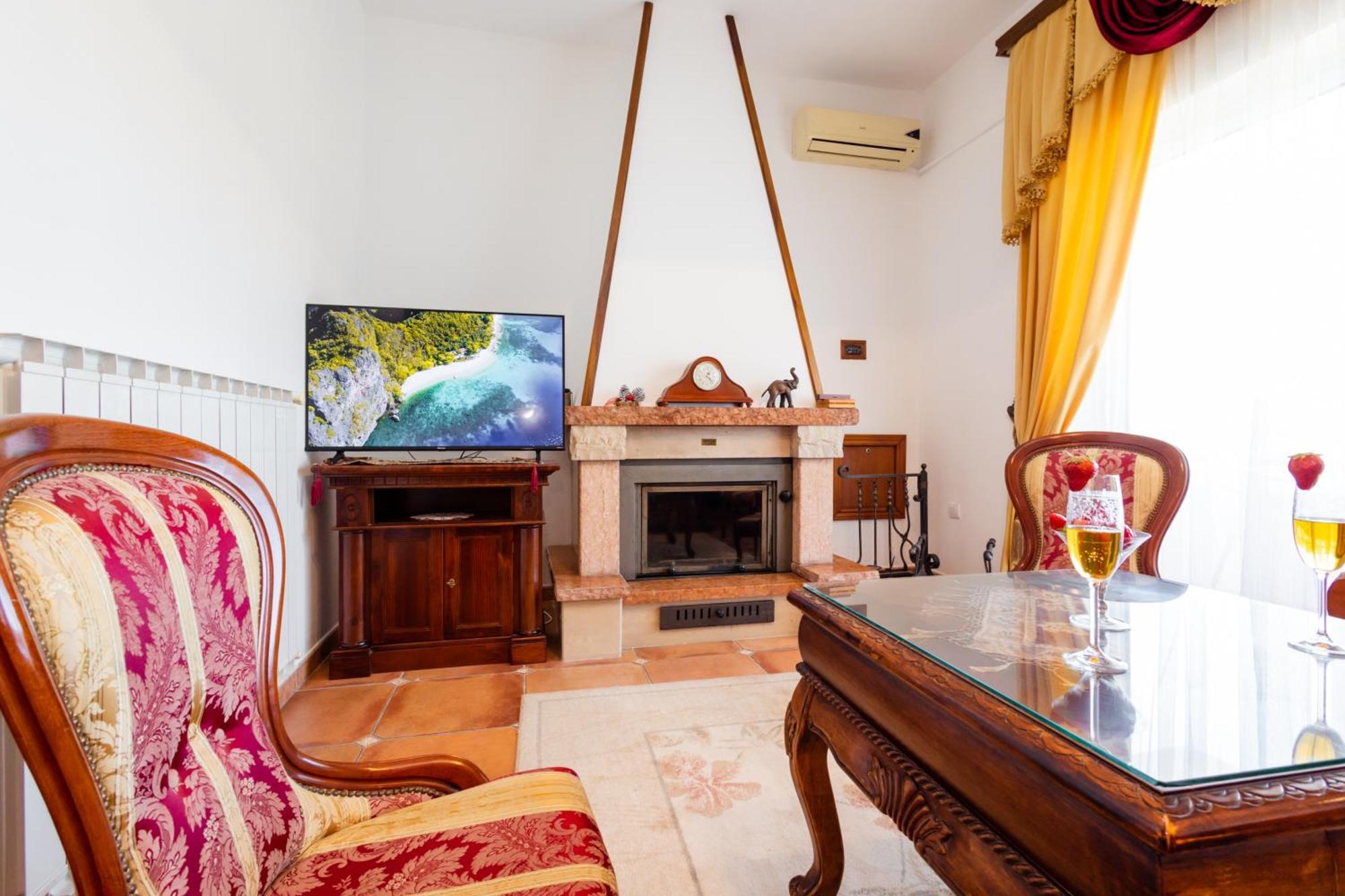 Apartments Gucci Ulcinj Zimmer foto